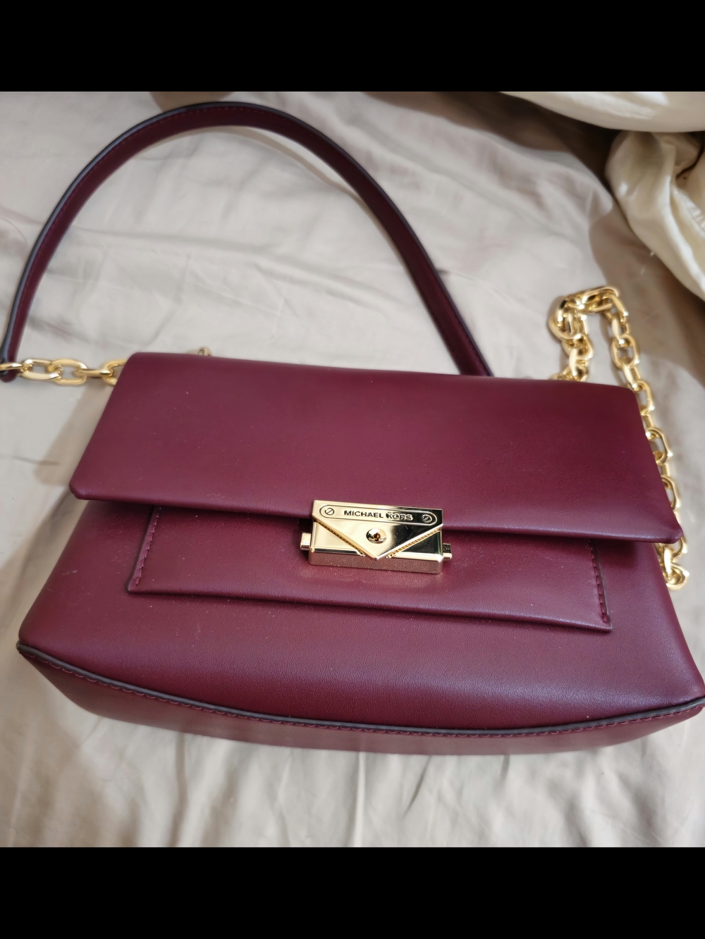 Never Used dark cherry Michael Kors Cece shoulder bag with Gold Chain (NWOT)